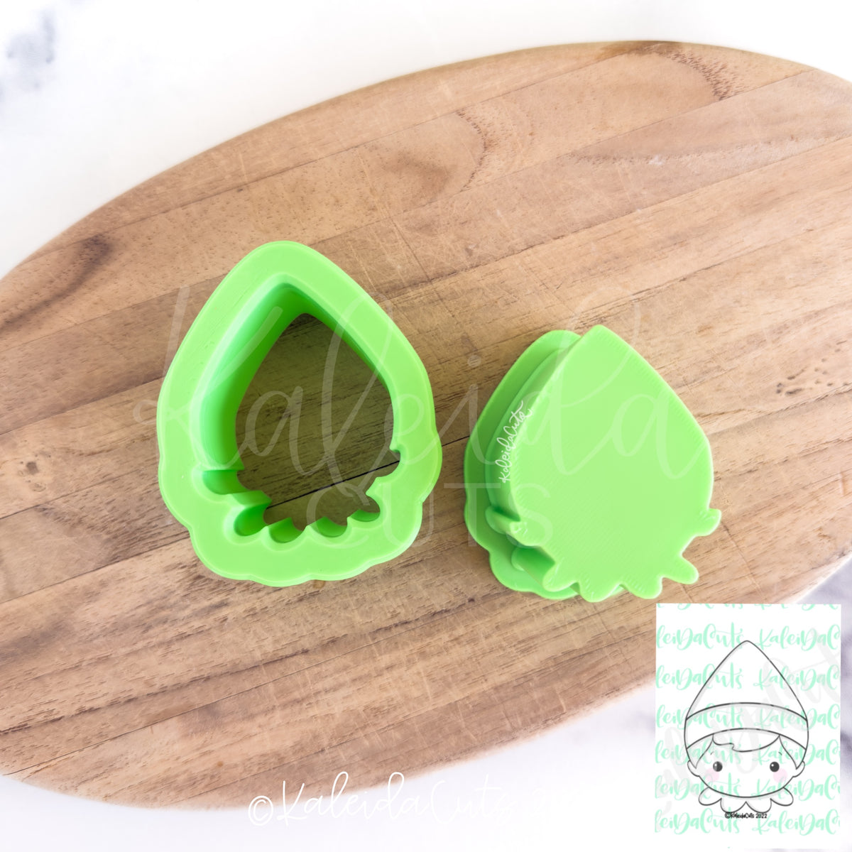 Elf Face Kaleida Popper. Cake Pop Mold