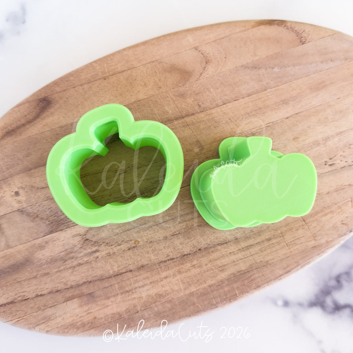 Squatty Pumpkin Kaleida Popper. Cake Pop Mold