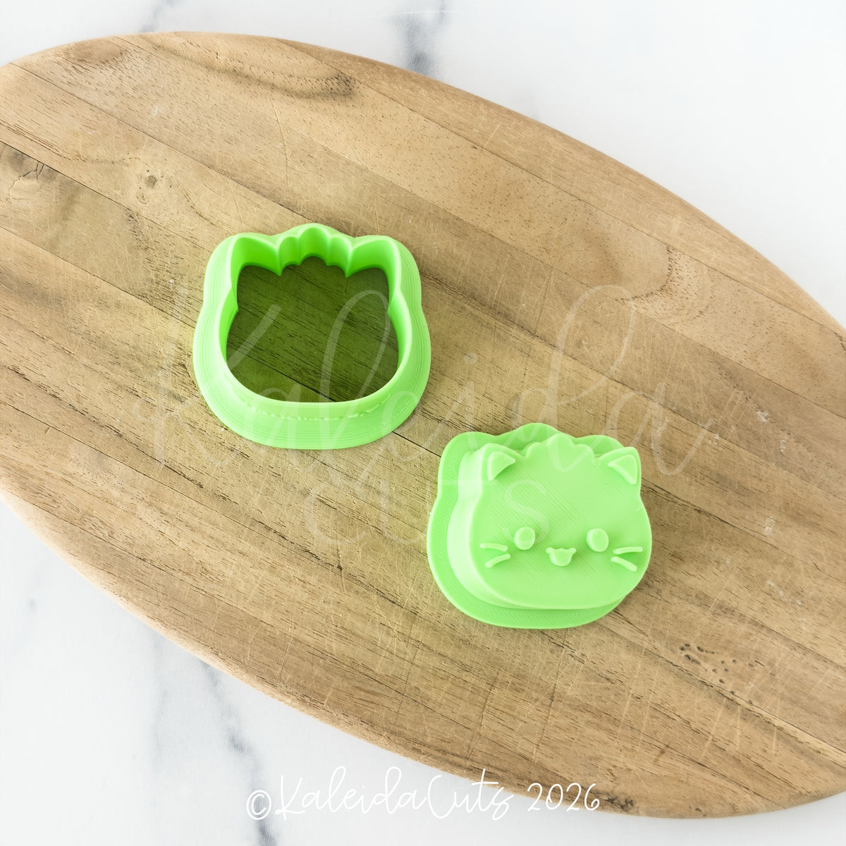Cat Dumpling Kaleida Popper. Cake Pop Mold