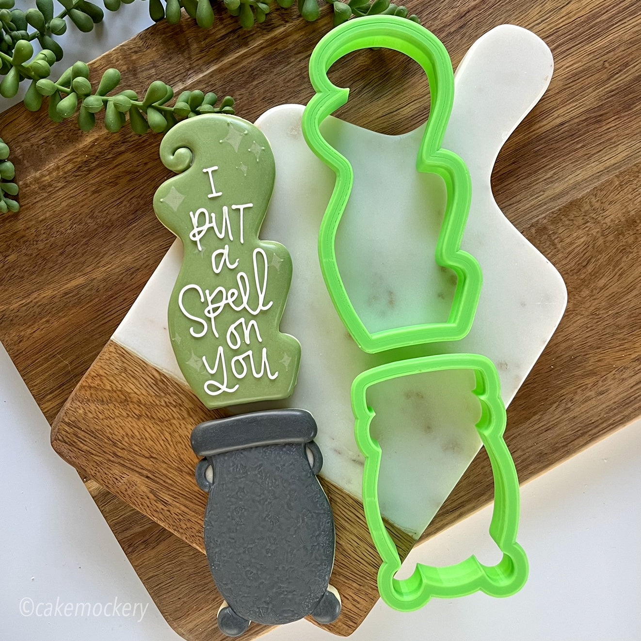BYO Skinny Cauldron Set of 2 Cookie Cutters
