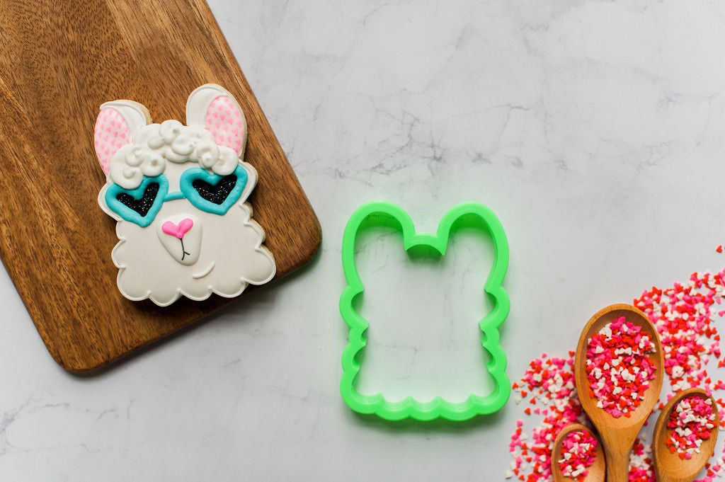 Heart Eyed Llama Cookie Cutter