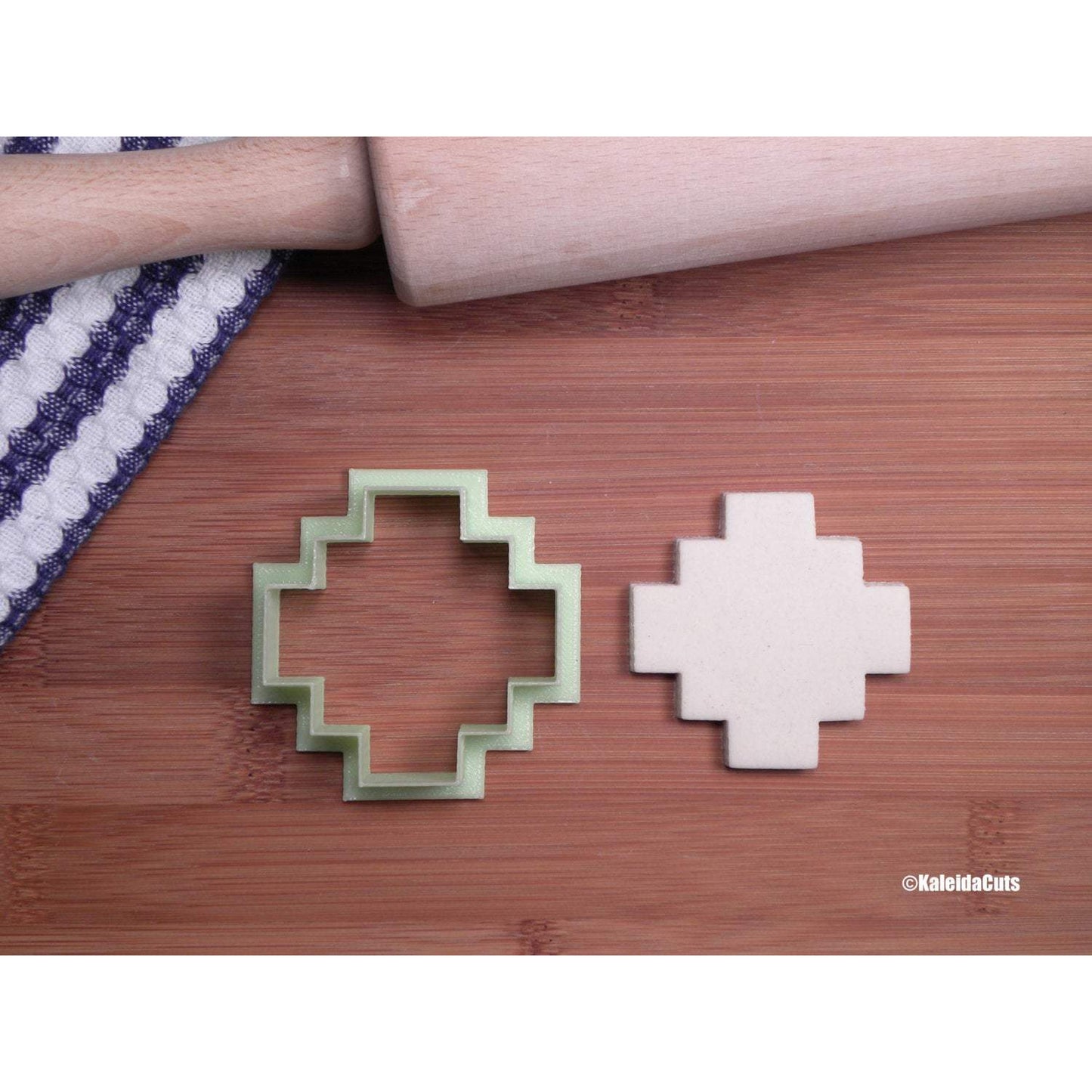 Tribal Plaque Cookie Cutter