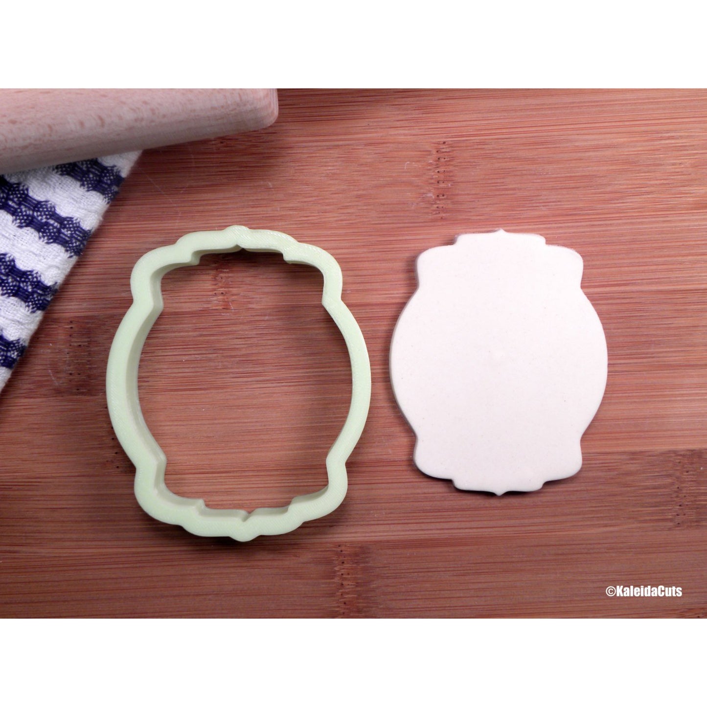Claire Plaque Cookie Cutter