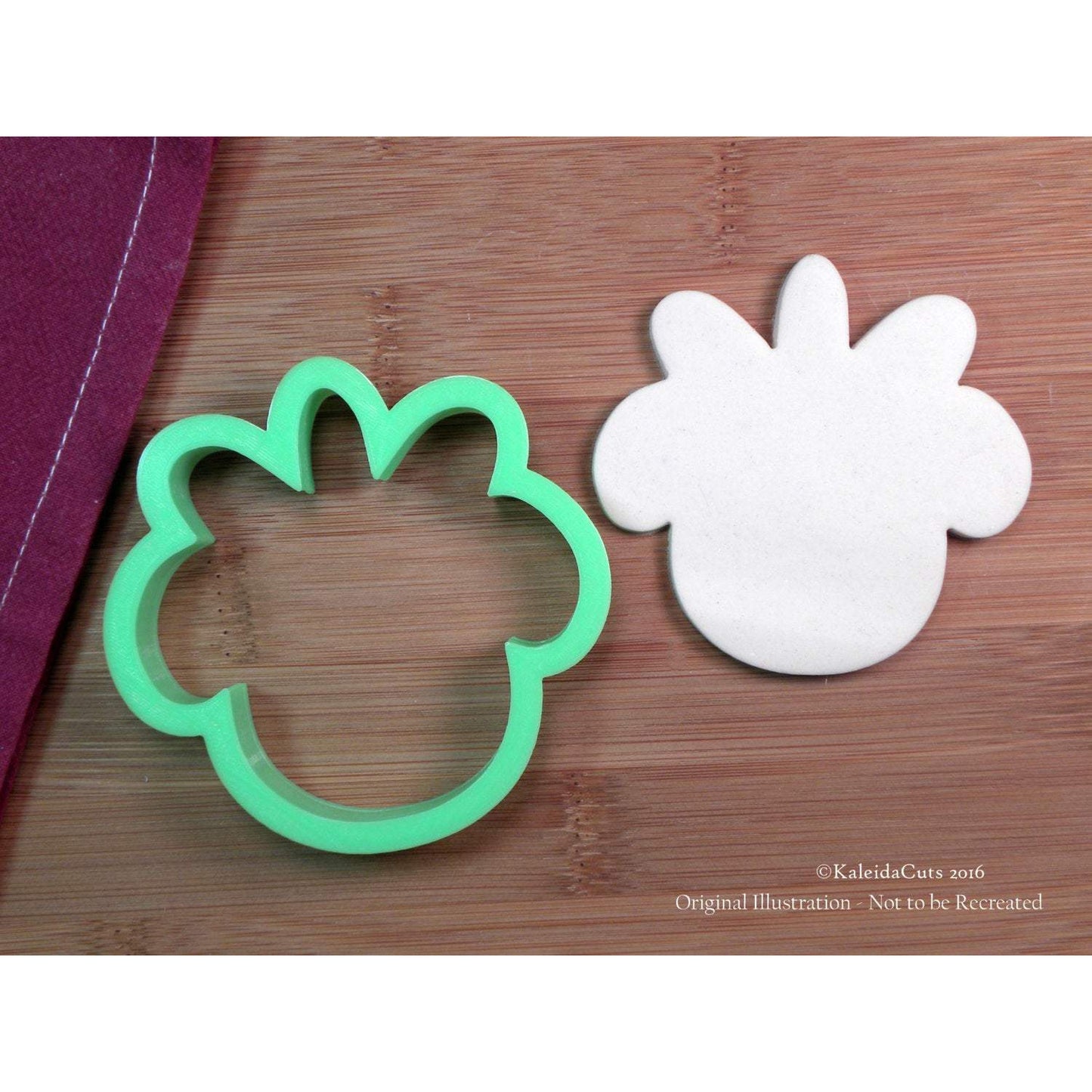 Ornament 4 Cookie Cutter