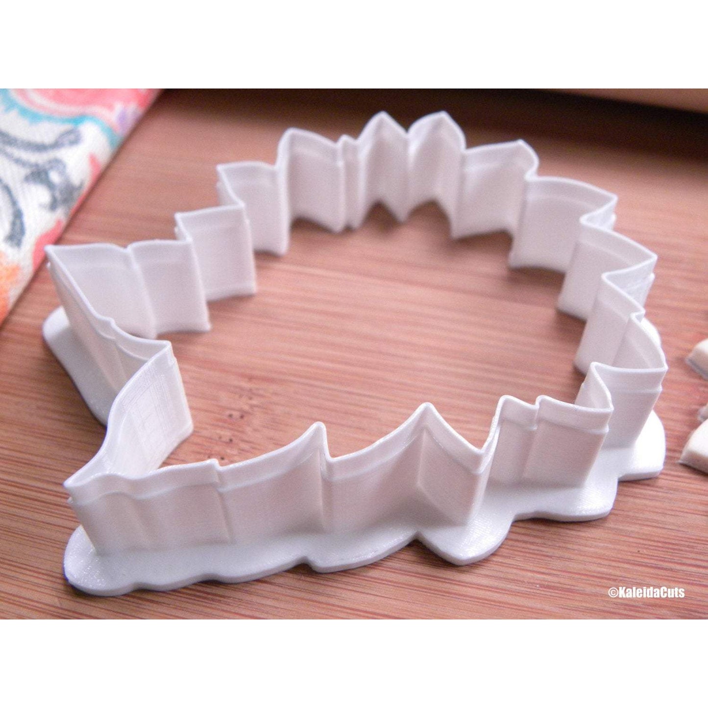 Sunflower (with leaves) Cookie Cutter