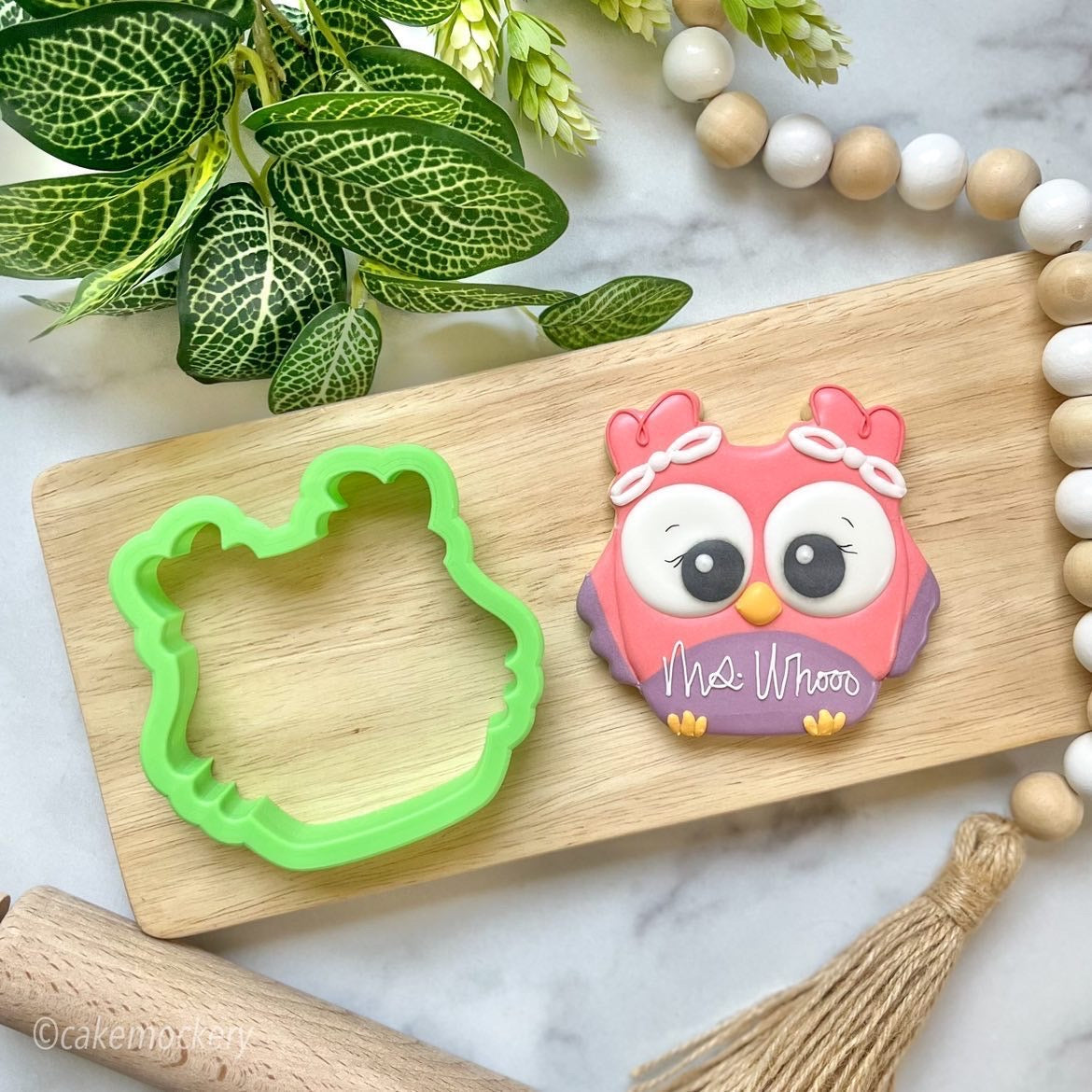 Chubby Owl with Bow Cookie Cutter