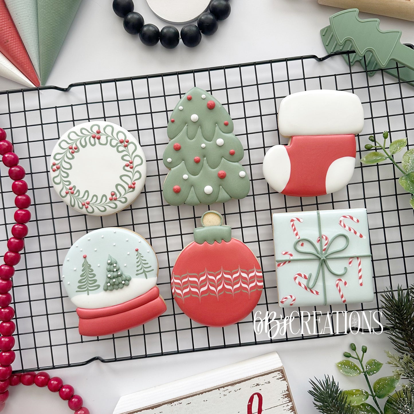 6 B&#39;s Creations (Teaching Partners) Classic Christmas Set of 4 Cookie Cutters