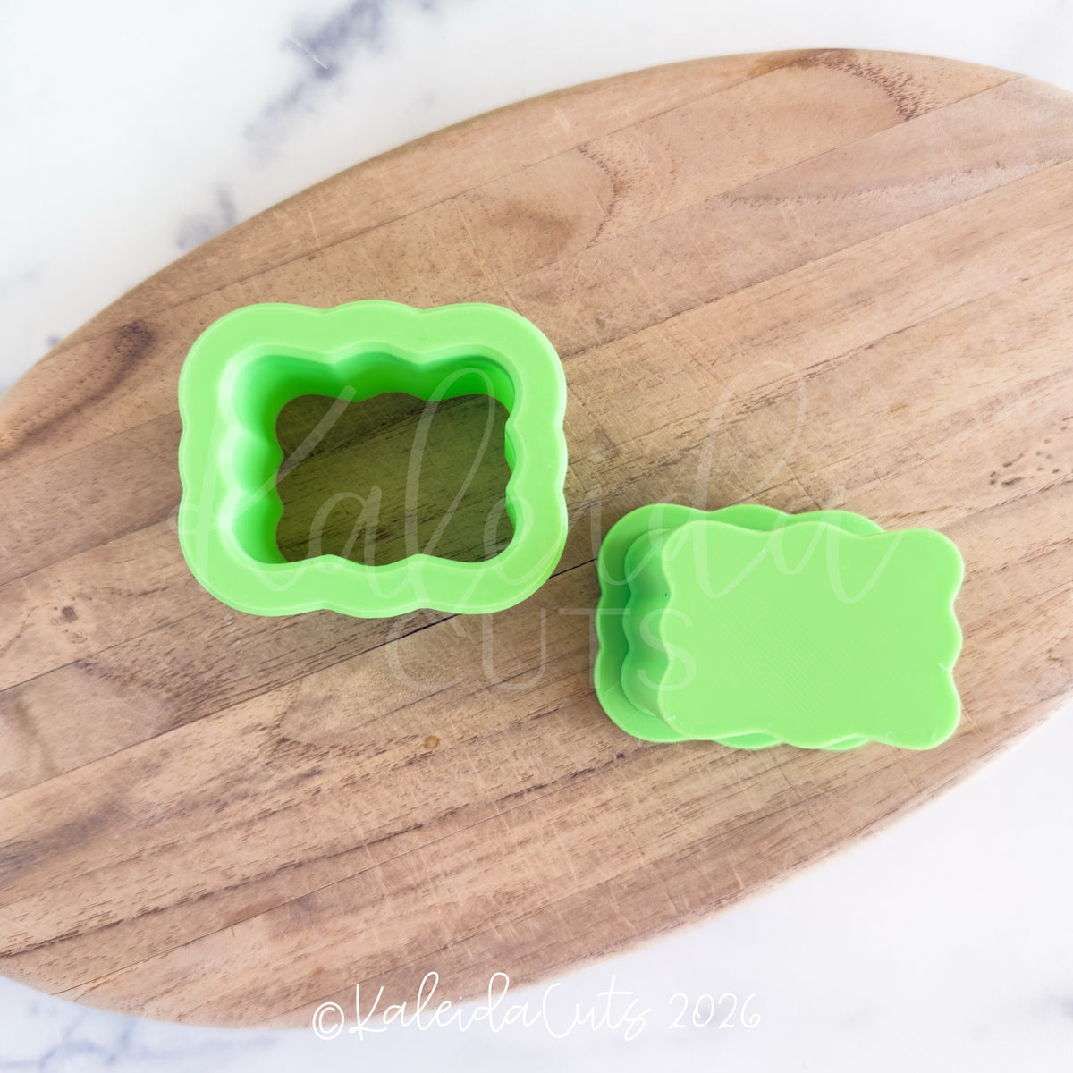 Brittany Plaque Kaleida Popper. Cake Pop Mold