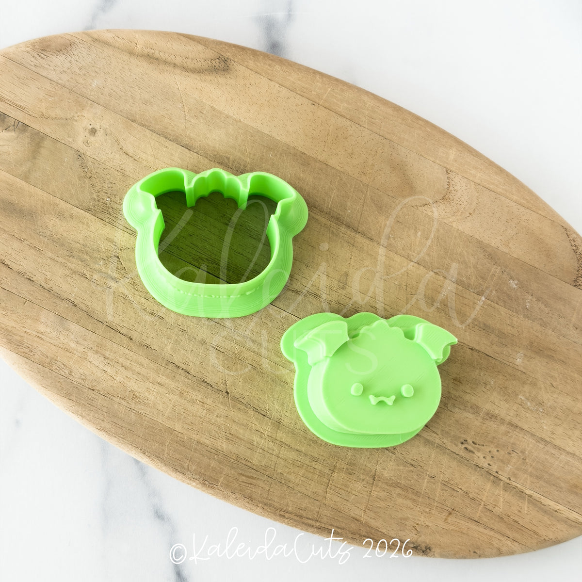 Bat Dumpling Kaleida Popper. Cake Pop Mold