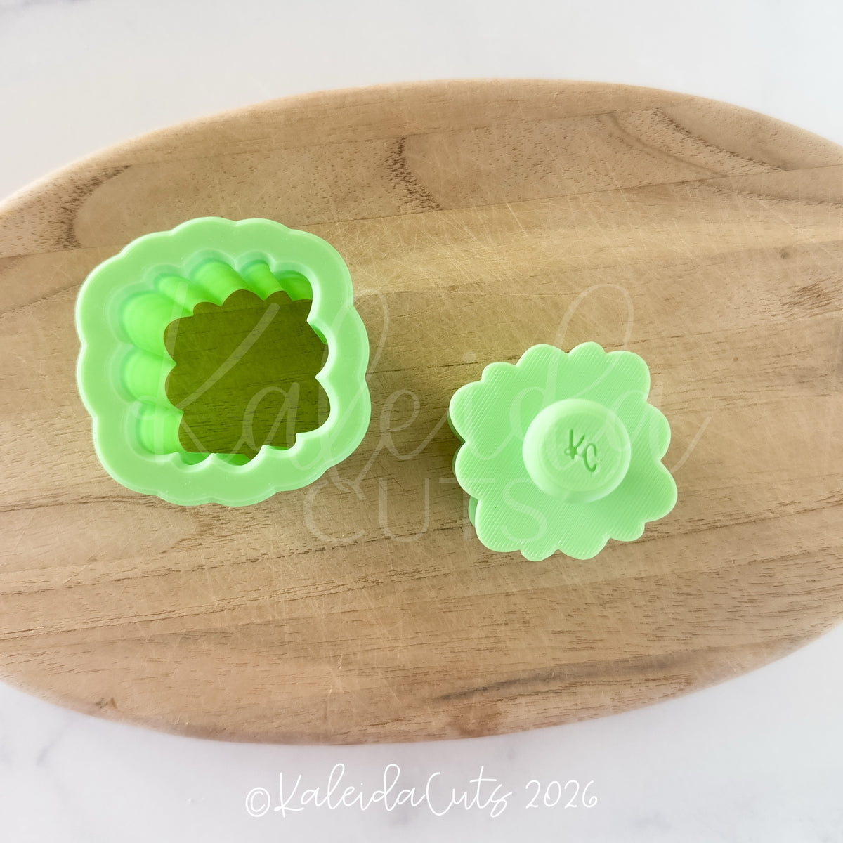 Harmony Plaque Kaleida Popper. Cake Pop Mold