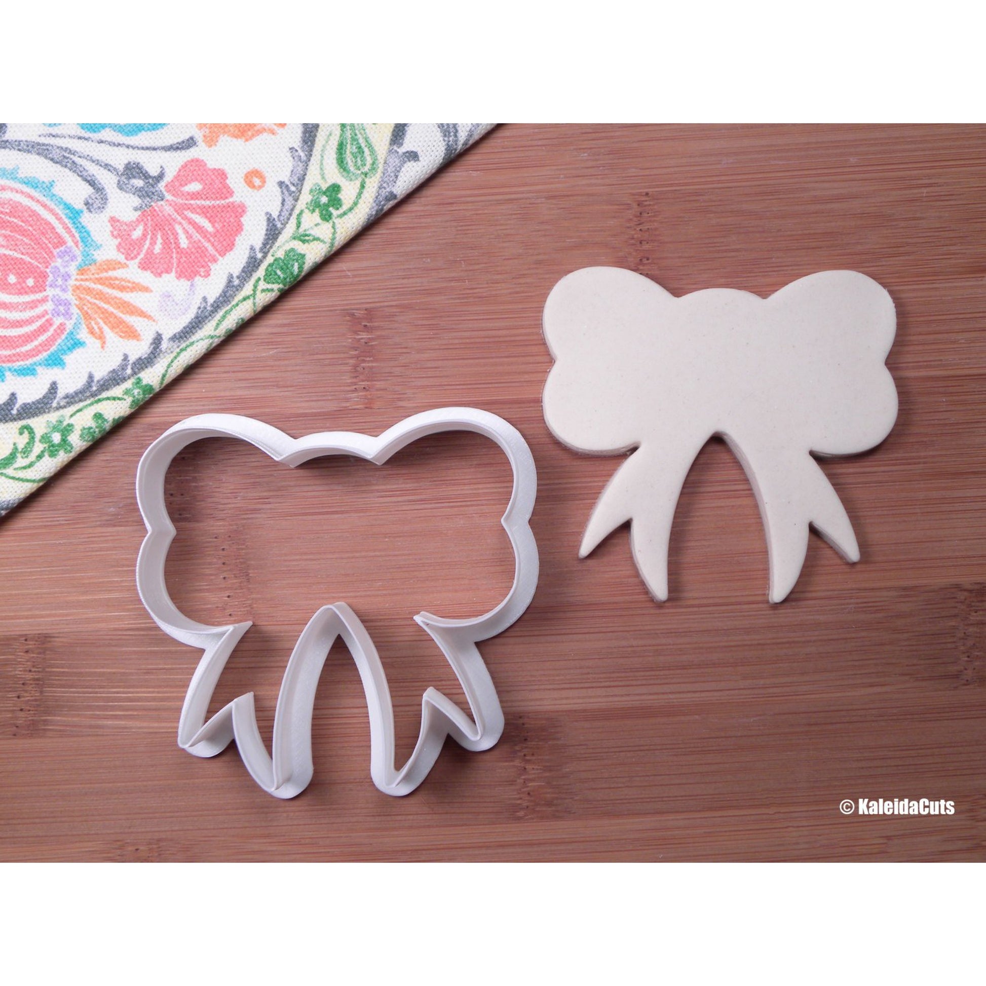 Bow 2 Cookie Cutter