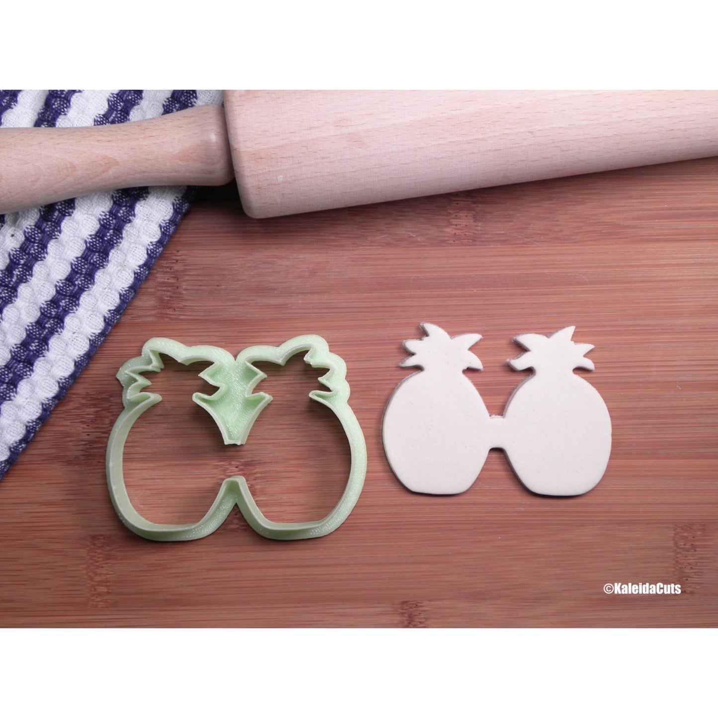 Pineapple Sunglasses Cookie Cutter
