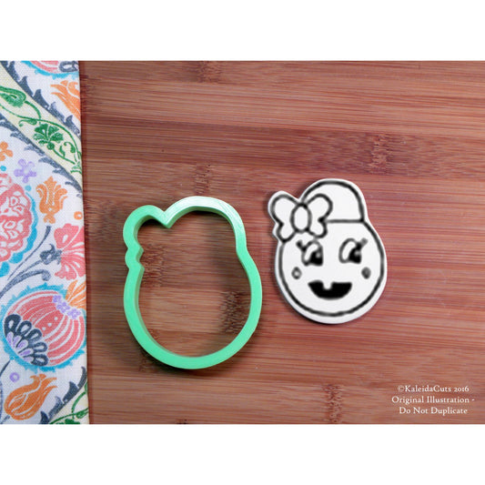 Candy Bucket with Bow Cookie Cutter