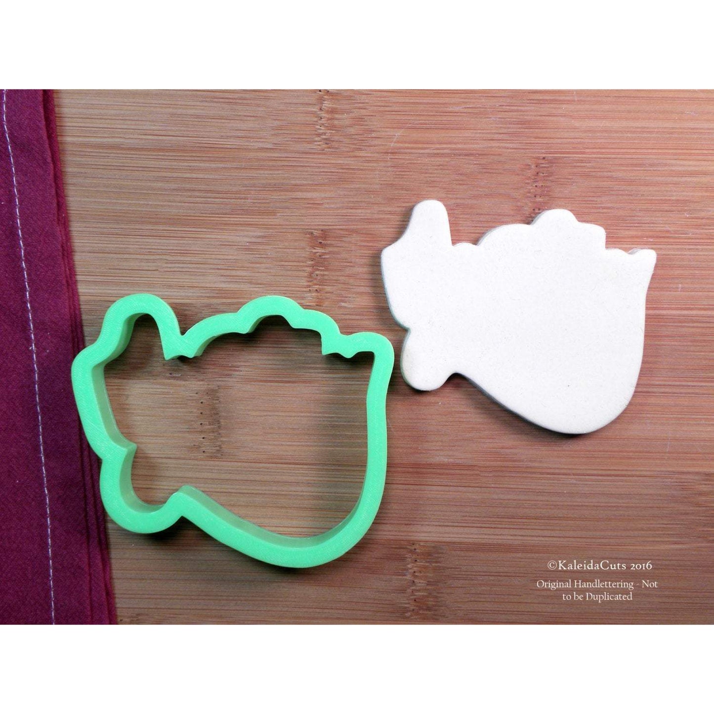 Merry Lettering Cookie Cutter