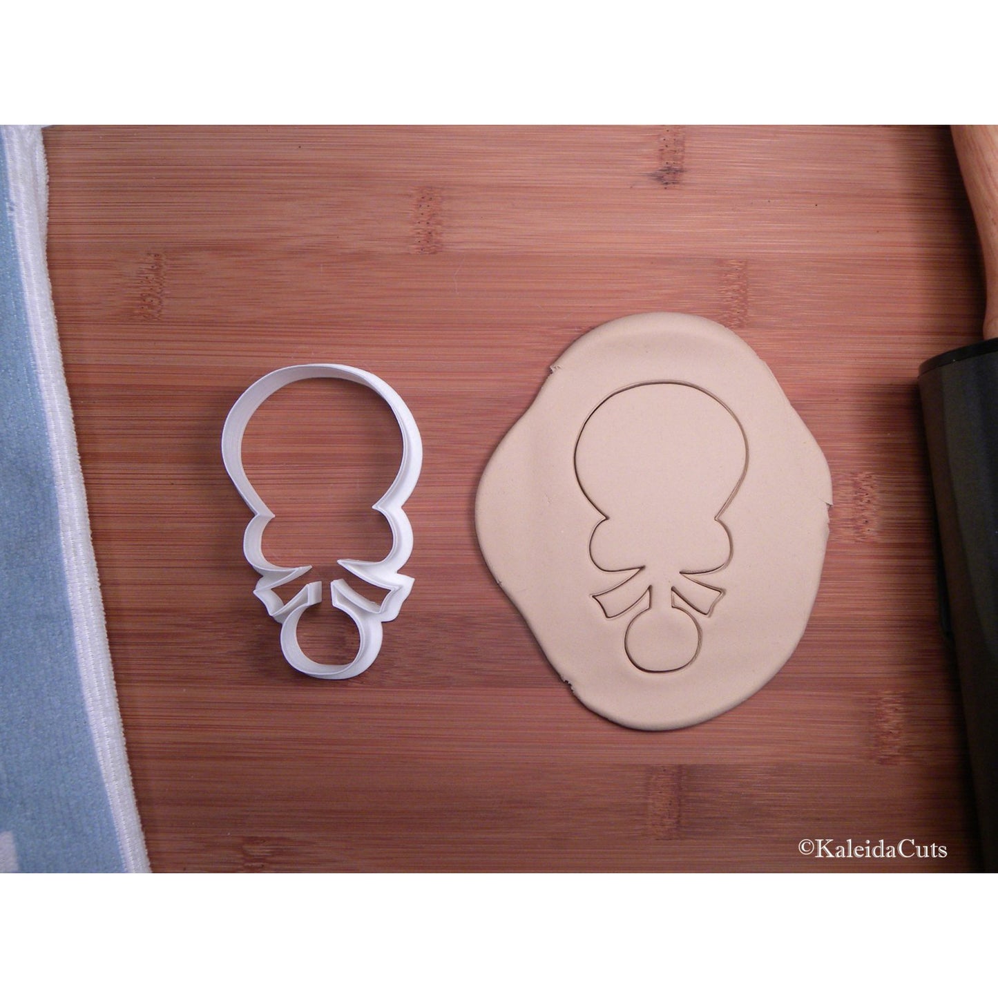 Baby Rattle with Bow Cookie Cutter