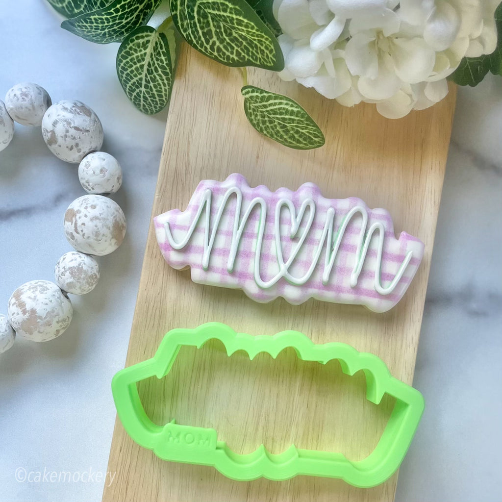 Mom with Heart Handlettering Cookie Cutter