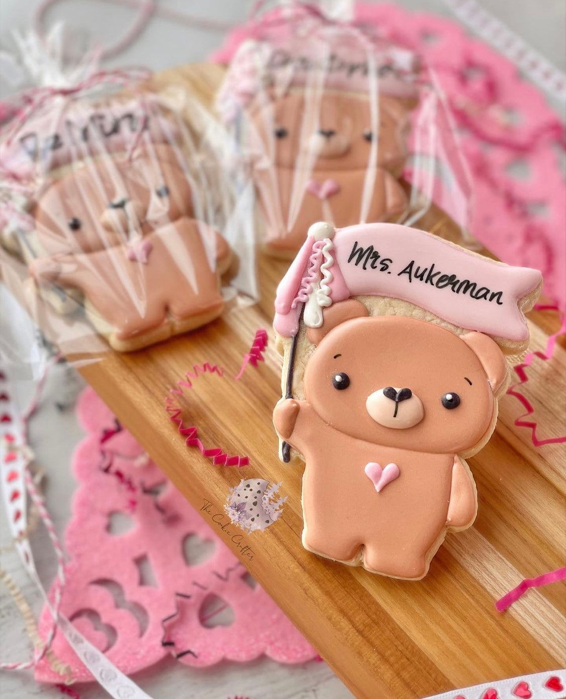 Bear Pennant Cookie Cutter
