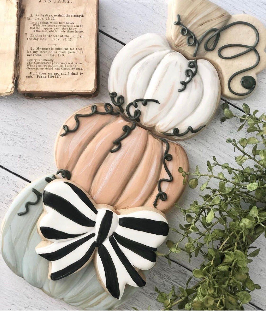 Stacked Pumpkin Set - 4 Cookie Cutters